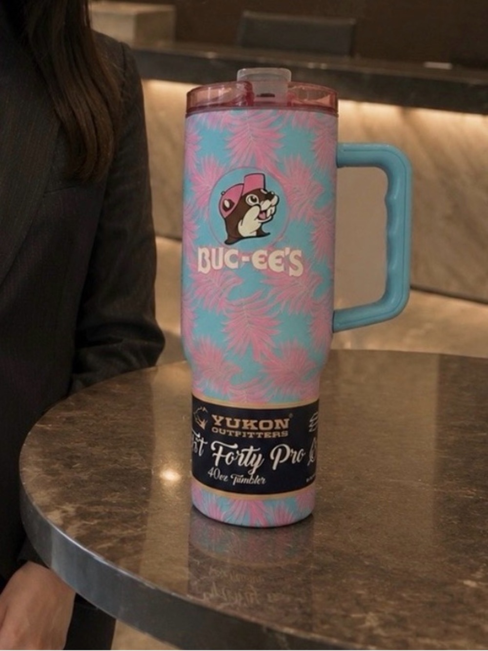 💖 Buc-ee’s 40oz Yukon Outfitters Tumbler | Pink & Blue Tropical 🌴✨ | HTF | Cupho